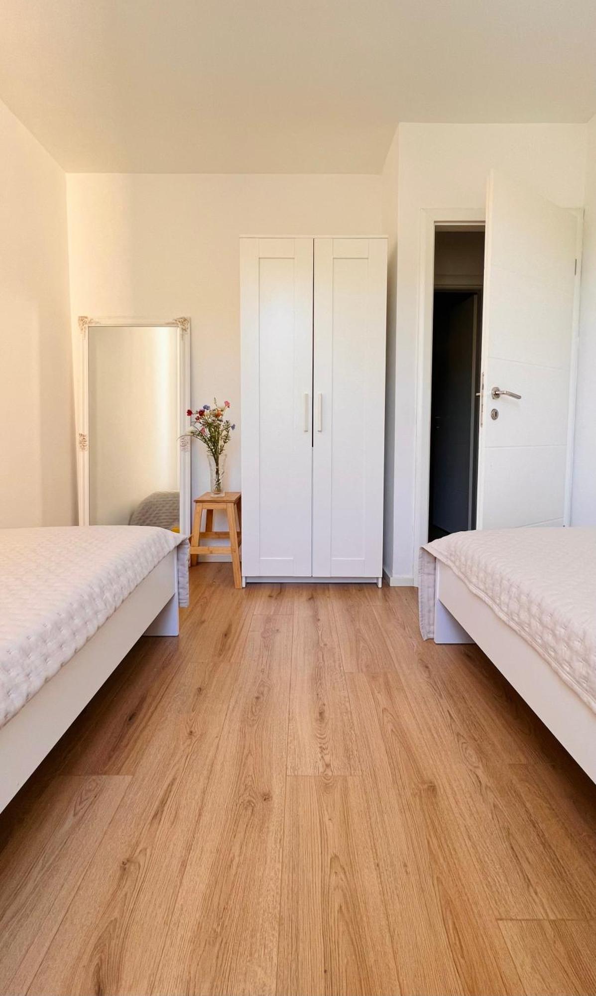 Bright & Sunny Two Bedroom Apartment Dubrovnik Exterior foto