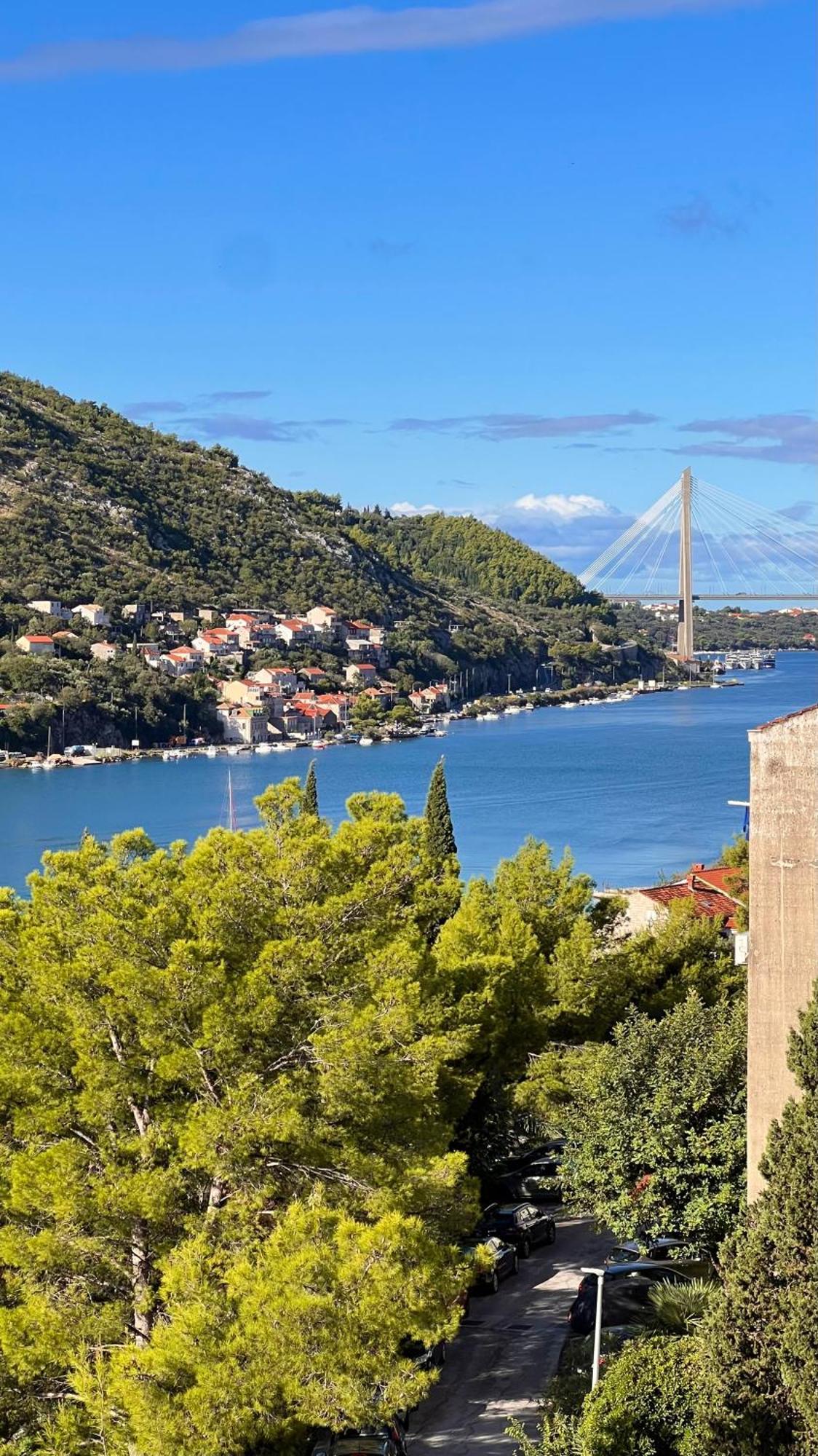 Bright & Sunny Two Bedroom Apartment Dubrovnik Exterior foto